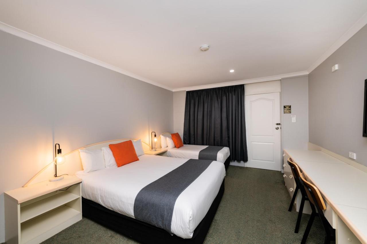 River Motel Queanbeyan Exterior photo