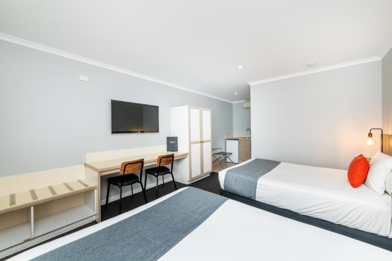 River Motel Queanbeyan Exterior photo