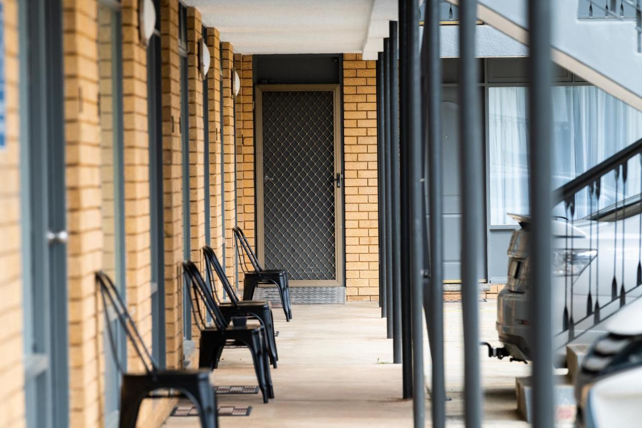 River Motel Queanbeyan Exterior photo
